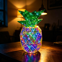 Mini Lampe de Nuit LED Ananas Prismatique Iridescente Holographique Alimentée par USB Décoration Moderne pour la Maison Éclairage de Fête Tropicale