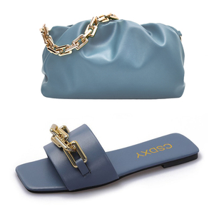 Borsa di alta qualità e borsetta in pelle sintetica e Set di <span class=keywords><strong>sandali</strong></span> a catena scarpe piatte e Set di borse abbinate per le donne di lusso - Product Image 2
