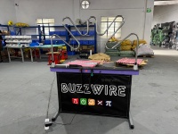 SHINEWELL Vente en gros : Jeu géant de fil électrique 'Mega Wire' pour événements de défi, jeu de fil sonore 'Buzz Wire', jeu de défi 'Beat the Buzzer', location