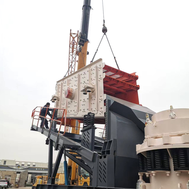 Vibrating Screen Machine 3 Deck Mining Vibrating Screen Vibrating Screen for Rock Processing