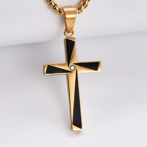 Colliers pendentifs croix en acier inoxydable avec zircon central, croix de Christ pour hommes et femmes, bijoux de foi - Product Image 5