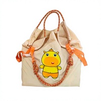Sac fourre-tout en nylon brodé écologique imperméable à motif floral avec cordon de serrage grande capacité pour femme – Collection été