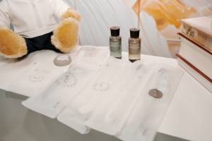 Un ensemble d'articles de toilette jetables spécialement conçu pour les hôtels réguliers - Product Image 2