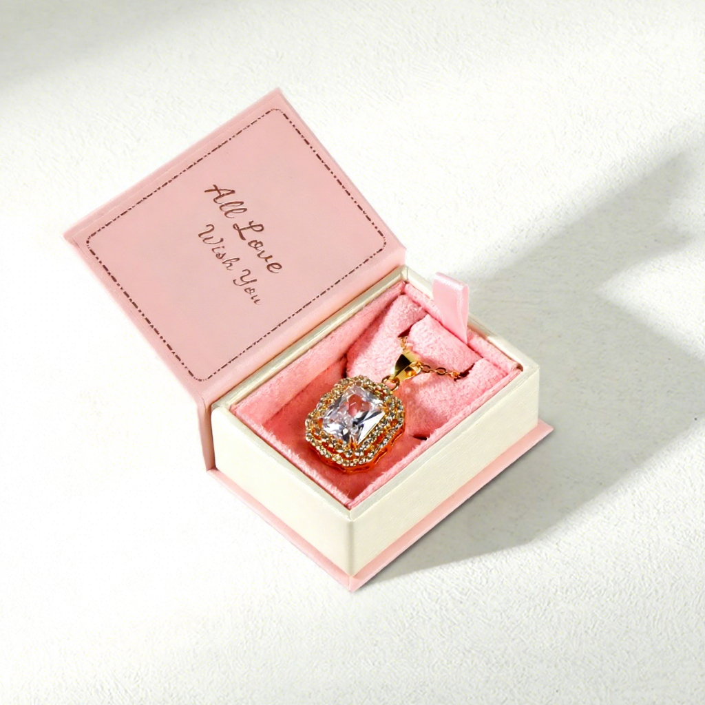 Pink Pendant Box 4*5.6*2.2cm
