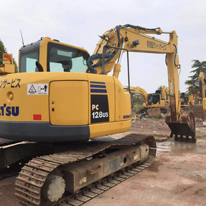 Excavadora Komatsu PC128US-8 Usada con Pintura Original, Excavadora Komatsu PC128US-8 de Segunda Mano Original de Japón en Alta Calidad - Product Image 3