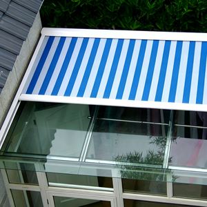 Vela acrilica moderna in lega di alluminio elettrico retrattile tenda telecomando impermeabile Freestanding per Villa balcone all'aperto - Product Image 3