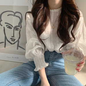 En venta <span class=keywords><strong>al</strong></span> por <span class=keywords><strong>mayor</strong></span>, camisa suelta de encaje blanco de estilo dulce para mujer, camisa informal de manga larga con farol de talla grande para niña - Product Image 2