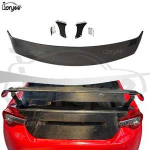 Spoiler Posteriore High Kick in Fibra di Carbonio, Alettone per Bagagliaio, Accessorio Tuning per Toyota GT86 SARD - Product Image 3