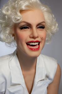 Figura de Cera de Tamaño Real de un Actor de Cine Sexy, Hecha a Medida, en Venta - Product Image 4