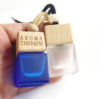 Bouteille en verre carrée givrée bleue mate de 8 ml avec bouchon en bois à vis, diffuseur de parfum pour voiture et huiles essentielles