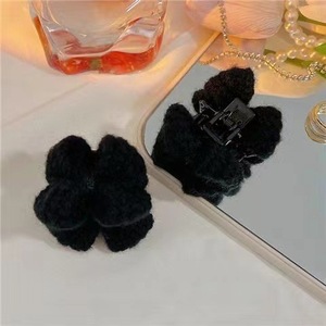 Princess hair <b>clips</b>, side claw <b>clips</b>, women's 2024 new winter hot-selling <b>bow</b> knitted small bangs <b>clip</b> hair accessory - Product Image 2