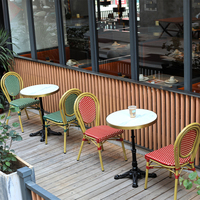 Chaises de salle à manger modernes en rotin empilables avec structure en aluminium thermolaqué pour terrasse, jardin, parc et bar à domicile