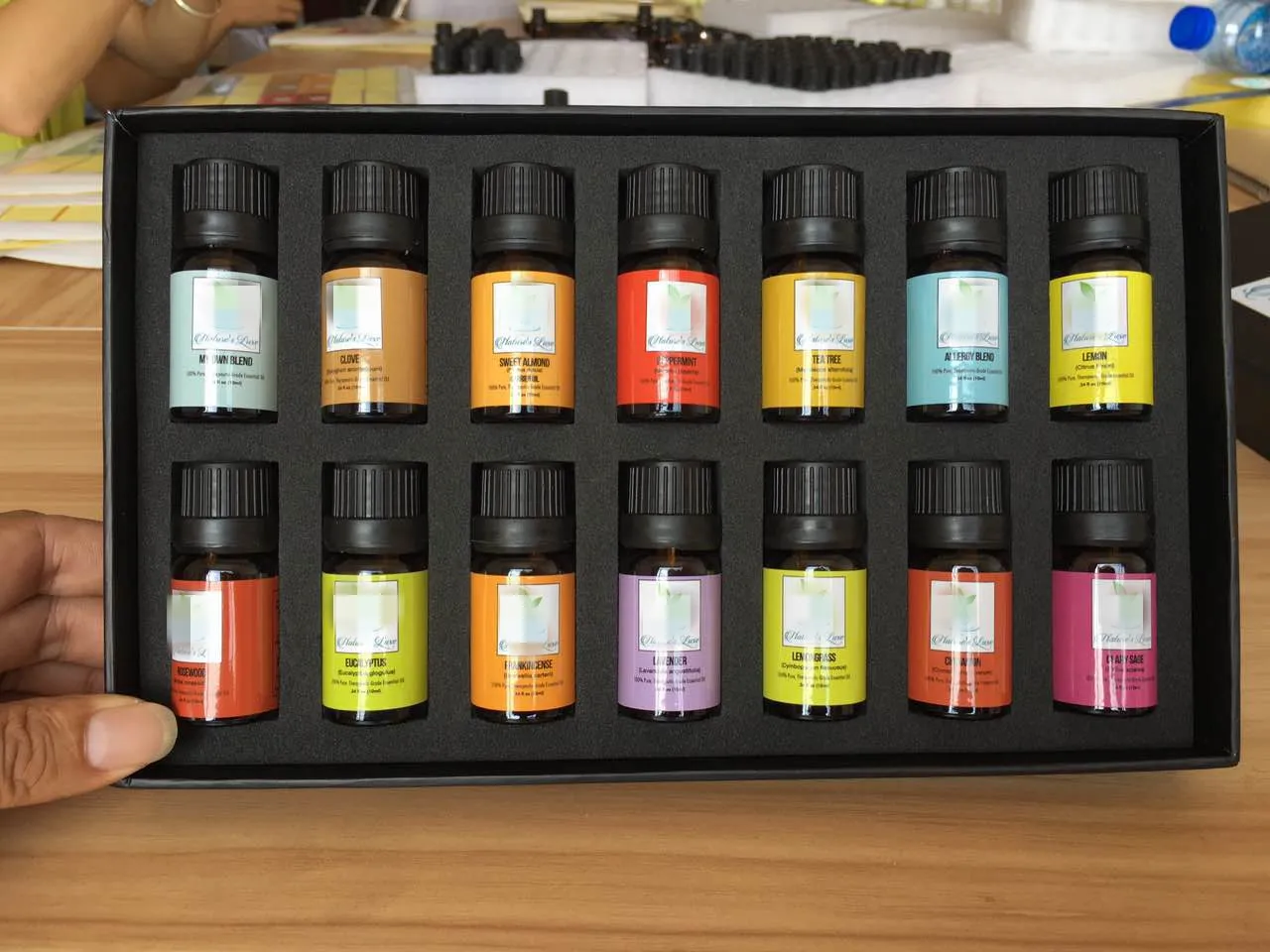 Juego de aceite esencial OEM personalizado, paquete de 4/6/8/10, aromaterapia, 10ml de lavanda, Eucalipto, Árbol de té, canela, naranja, menta