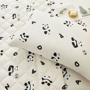 Schattige <span class=keywords><strong>Panda</strong></span> Patroon Quilt Set 4-delige Bedrukte Dieren Beddengoed Geweven 100% Polyester Voor Slaapkamer Quilts & Sets - Product Image 3
