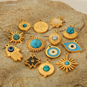 เครื่องรางหินเทอร์ควอยซ์ |   จี้พระอาทิตย์ดวงอาทิตย์เคลือบทอง 18K PVD บนสแตนเลสสตีล - กันน้ำ ป้องกันอาการแพ้ ไม่หมองคล้ำ - Product Image 5