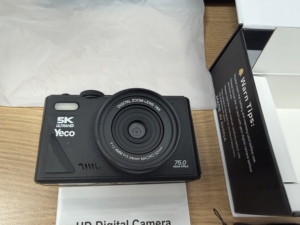 Appareil photo numérique compact de voyage 5K avec écran rotatif à 180 degrés, zoom 16x, anti-tremblement, compatible carte SD, pour la photographie, connectivité Wi-Fi - Product Image 6
