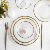 Vente en gros de service de table pour restaurant, assiette à dîner en cristal à bordure dorée et transparente, assiettes de présentation en verre, ensembles de vaisselle pour mariage