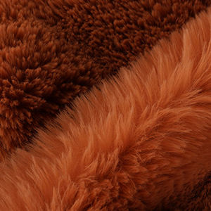 Tela de Piel Sintética de Alta Calidad, Súper Suave, Tipo <span class=keywords><strong>Toscana</strong></span>, 100% Poliéster, Venta al Por Mayor, Tela Personalizada para Abrigos, Sofás y Prendas - Product Image 2