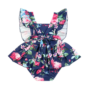 Vêtements pour bébé fille pas chers, barboteuse à volants et bretelles pour nouveau-né, barboteuse à petites fleurs bleues, vente en gros, vêtements d'été - Product Image 2
