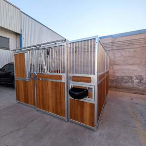 กล่องใส่ม้าแบบผงเคลือบแบบพกพาโรงนาด้านหน้าประตูฟาร์มฝึกม้าแบบหรูหราเคลือบด้วยสังกะสี - Product Image 6