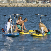 Vélo d'eau flottant gonflable pour une personne, à pédales, sur bateau à pédales