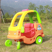 Voiture en plastique double pour deux enfants, camion de pompiers, voiture de princesse