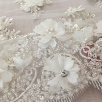 Nuevo Diseño de Tela de Encaje 3D para Novias, Tela de Encaje Bordada con Perlas y Flores 3D y Pedrería para Vestido de Novia
