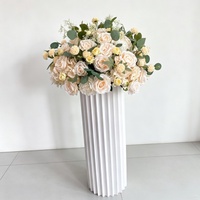 Tissu en gros pour boules de fleurs de mariage de style européen, rose, pour une utilisation décorative sur les tables d'hôtel et dans les scènes de mariage