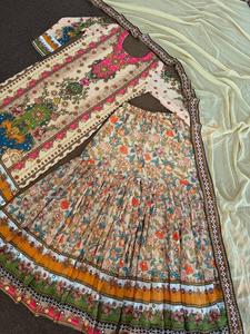 นักออกแบบอินเดียใหม่ Kurta Sharara ตั้งชุด Sharara จอร์เจตต์ปักสวยงามพร้อมชุดปาร์ตี้วันหยุด Koti ชุดสําเร็จรูป - Product Image 6