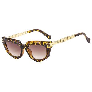 Gafas de Sol Retro Europeas Americanas, Lentes UV400 Modernas y Elegantes, Montura Pequeña para Hombre y Mujer, Populares en el Extranjero - Product Image 5