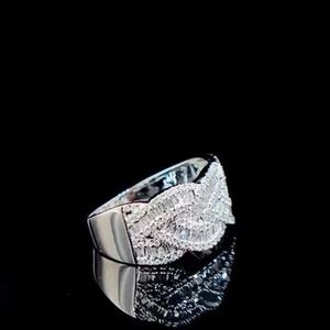 Anillo de Boda Cruzado con Banda Ondulada de Oro Puro de 18k y Diamante Natural de 0.65ct de Xinfly - Product Image 1