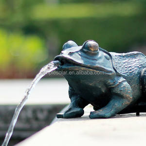 <span class=keywords><strong>Fuente</strong></span> de <span class=keywords><strong>rana</strong></span> de bronce al aire libre con bomba solar <span class=keywords><strong>fuente</strong></span> de agua de estanque de jardín solar - Product Image 1