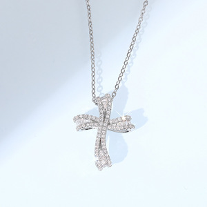 Collana con ciondolo a croce per donna, gioielli semplici e alla moda, regalo per l'uso quotidiano - Product Image 5