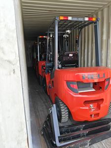 מלגזה דיזל C240 tcm 7 טון קטנה לכל סוגי השטח עם משקל הידראולי, חלקי חילוף, משאיות שטוחות של יונדאי עם נהג רובוטי - Product Image 6