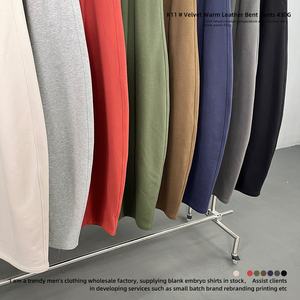 Pantalones cálidos informales de trabajo para hombres de <span class=keywords><strong>terciopelo</strong></span> de peso pesado de invierno de tendencia <span class=keywords><strong>americana</strong></span> Europea pantalones de Machete de versión suelta sin logotipo medio - Product Image 5