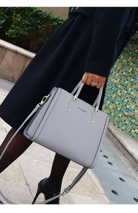 กระเป๋าถือผู้หญิงแฟชั่น PU สีพื้น พรีเมียม ลำลอง พกพาสะดวก จุของได้เยอะ ดีไซน์เรียบง่าย สะพายไหล่เดียว - Product Image 6