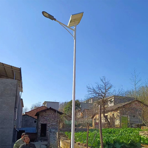 Lámpara de panel solar de alto brillo superventas, impermeable, Ip65, luz de calle de ahorro de energía, luz solar para exteriores - Product Image 1