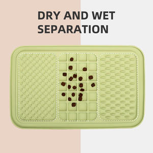 Alfombrilla de silicona para lamer para perros, comedero lento, distracción para baño y lavado - Product Image 3