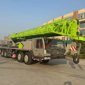 Grúa sobre camión Zoomlion ZTC700 de 70T usada con sistema hidráulico completo para operaciones de elevación in situ - Product Image 1