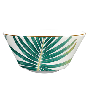 Tasses à thé en porcelaine fine d'un service de vaisselle en porcelaine fine avec de jolis services de table, ensemble de tasses en porcelaine fine, assiette de présentation et tasses à thé, théière - Product Image 3