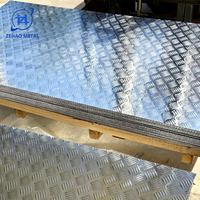 1060 3003 5052 Lembaran Aluminium Embos Lima Garis Anti Selip Plat Aluminium Bermotif Kotak-Kotak untuk Kendaraan Konstruksi