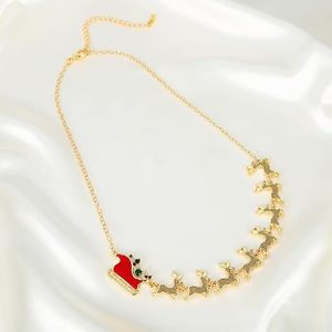 Estilo americano Navidad Ciervo rojo trineo collar 14K oro gargantilla aleación colgante elegante joyería Simple regalo para mujeres niñas niños - Product Image 1