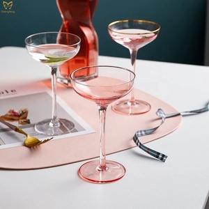 <span class=keywords><strong>Copa</strong></span> de <span class=keywords><strong>Gin</strong></span> <span class=keywords><strong>Rosa</strong></span> con Borde Dorado de 120 ml, <span class=keywords><strong>Copa</strong></span> de Cóctel de Cristal sin Plomo, <span class=keywords><strong>Copa</strong></span> de Vino - Product Image 6