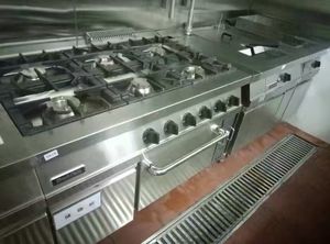 Plaque chauffante électrique <span class=keywords><strong>de</strong></span> <span class=keywords><strong>comptoir</strong></span> commerciale avec cuisinière à 6 feux 13.8kW <span class=keywords><strong>Comptoir</strong></span> <span class=keywords><strong>de</strong></span> <span class=keywords><strong>chef</strong></span> à 6 brûleurs Nouvel équipement <span class=keywords><strong>de</strong></span> cuisson - Product Image 6