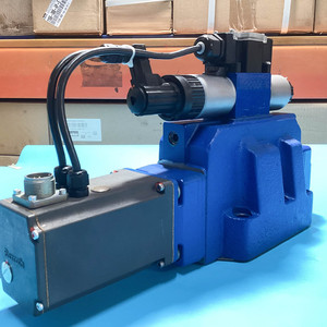 4WRTE 27 Directionnel proportionnel R900781687 4WRTE27V500L-4X/6EG24K31/A1M à commande pilote haute réponse - Product Image 3
