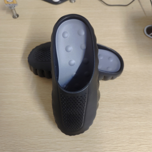 Nuove Ciabatte da Allenamento Pre-Partita 2026 con Punta Chiusa e Inserti in Gomma Anti-Usura, Morbide e Delicate sulla Pelle - Product Image 5