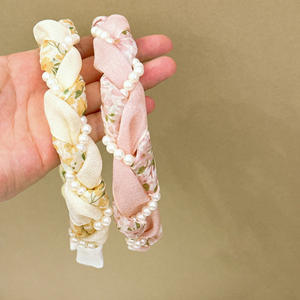 عصابة رأس مزينة بالزهور واللؤلؤ على شكل عجينة مقلية، إكسسوار شعر راقي للنساء - Product Image 4