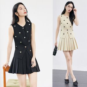 Elegant Heart Shaped Fitted Suit Vest And Pleated Mini Skirt Set Sleeveless Summer Casual Women's Outfit Dating Style - Product Image 1