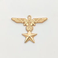 Vente en gros de bijoux de marque gravés avec logo pendentif à breloque en métal personnalisé pour bijoux