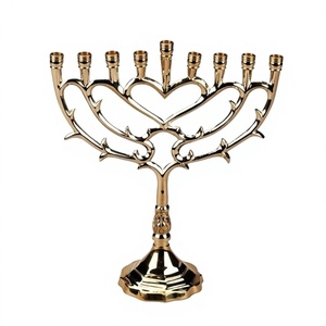 Bougeoir de foudre de conception de finition personnalisée idéal pour la vaisselle articles décoratifs bougeoir de menorah en métal en laiton - Product Image 1